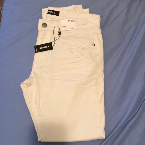 Not Available Anymore. Never worn. Express Mens white Skinny Jeans - Picture 2 of 3